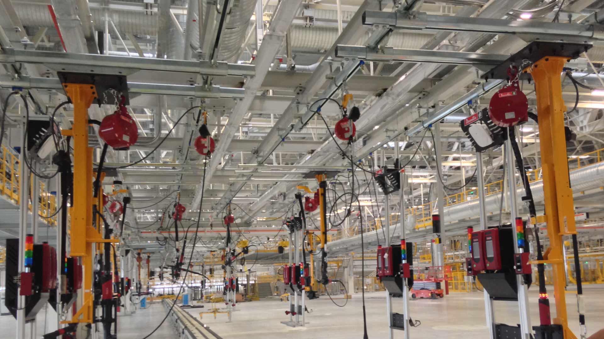 Tool suspension system NIKO HELM HELLAS SA